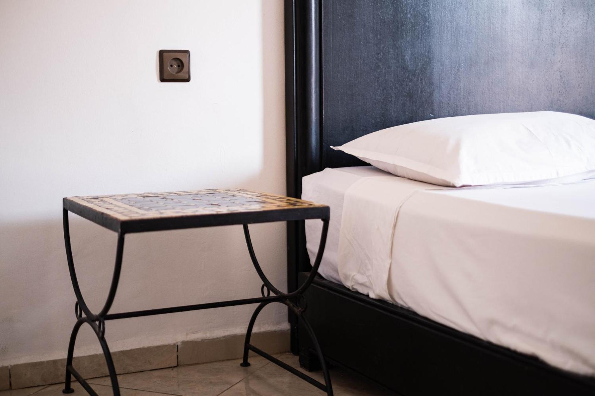 Apart Larbi Ostello Marrakesh
